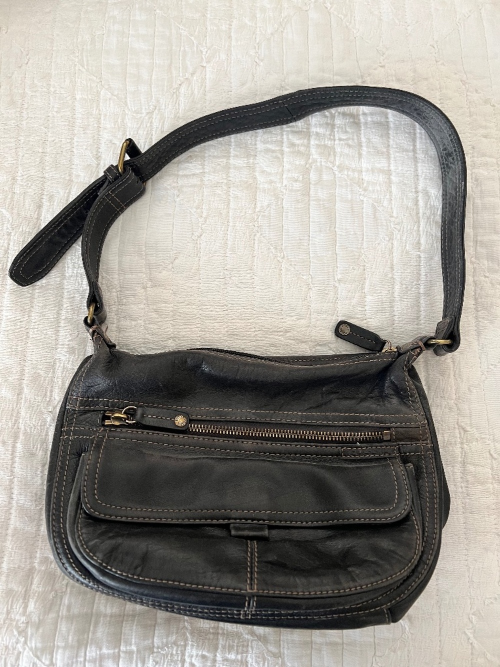 Vintage Fossil Black Leather Crossbody Bag
